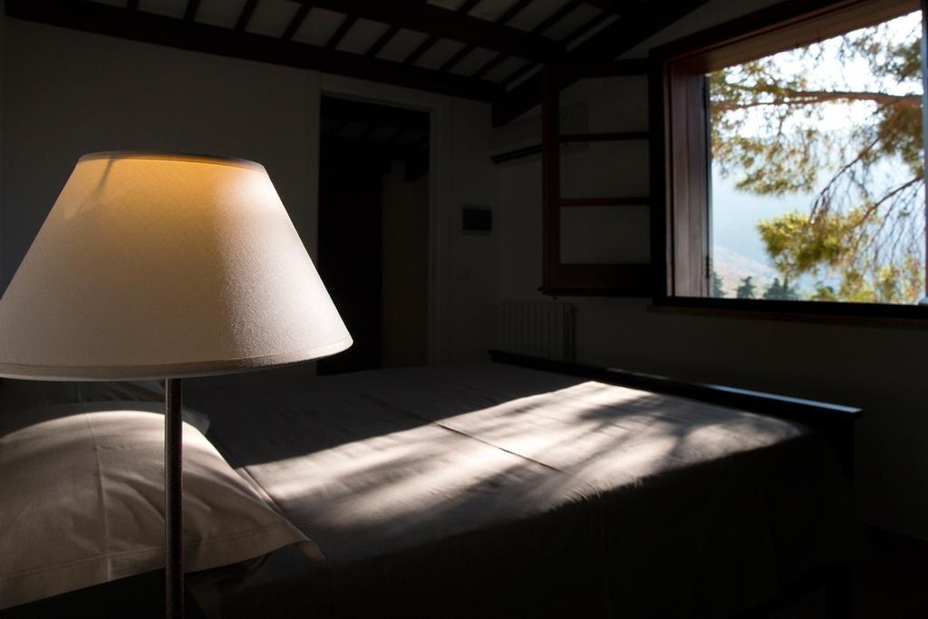 Bed and Breakfast Poggio Di Mare Castelluzzo Pokoj fotografie